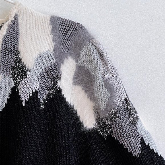 Vintage Lindor Black Knit Elegant Sweater Angora Rabbit Silver Embellished Sz L - Picture 7 of 9